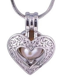Vintage heart Cage pendant