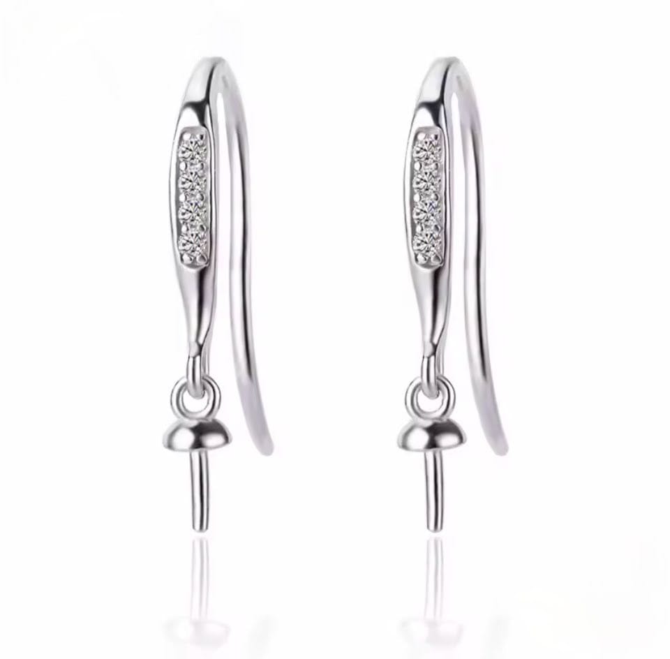 Detailed Hook earrings