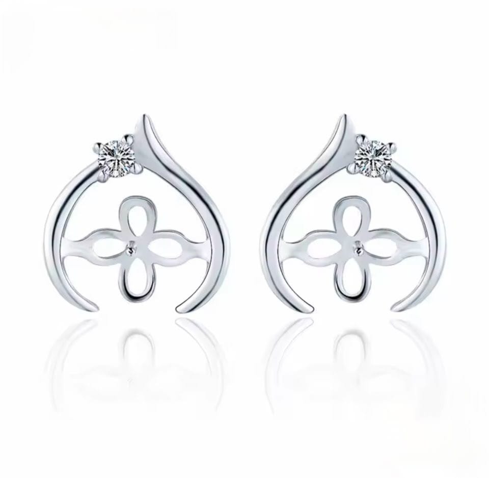 Wishbone stud earrings