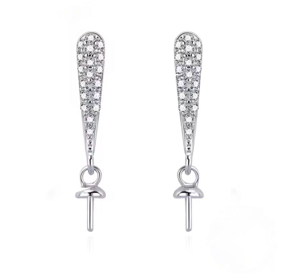 Lanceoloid drop earring