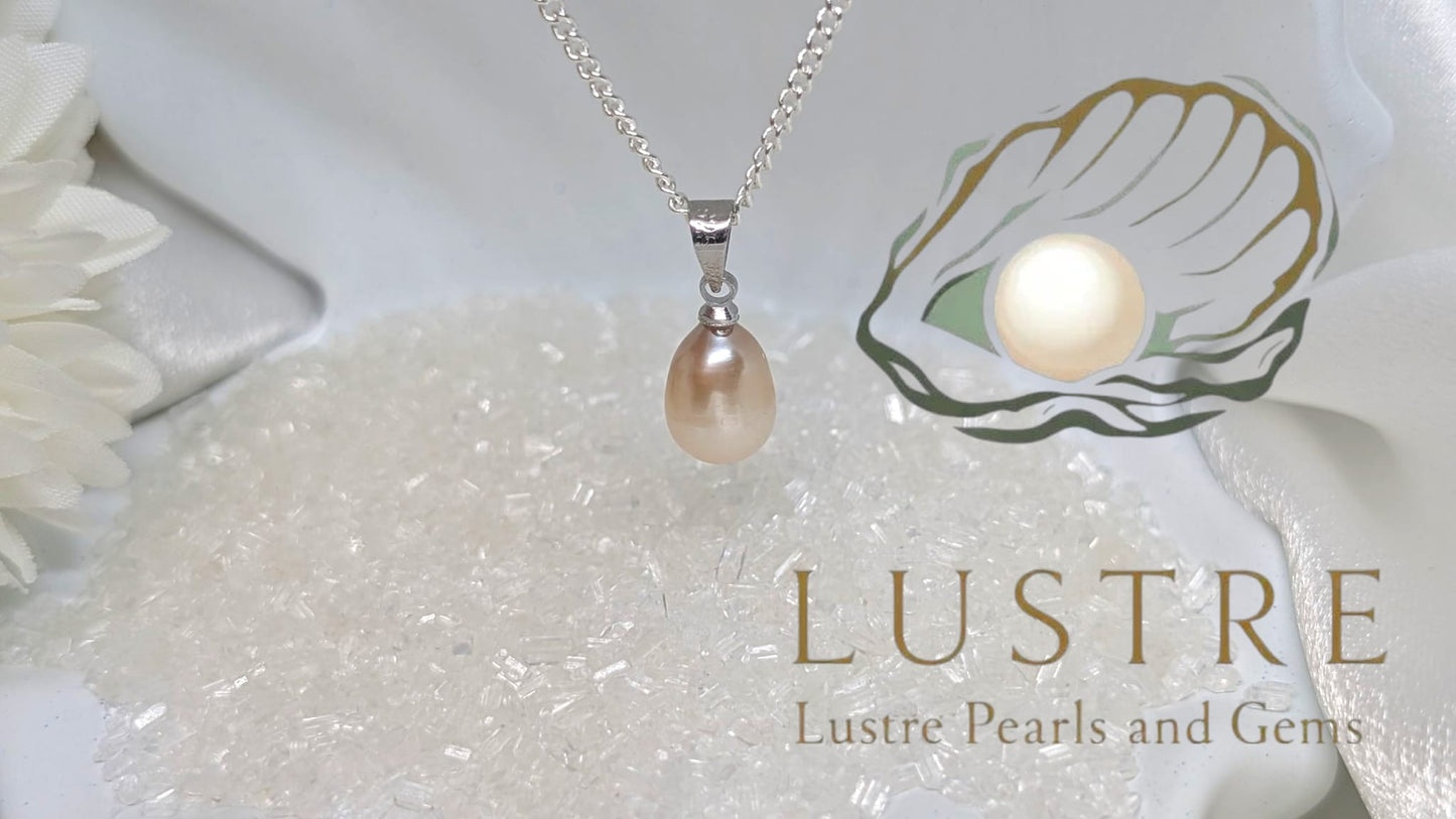 Simple drop necklace