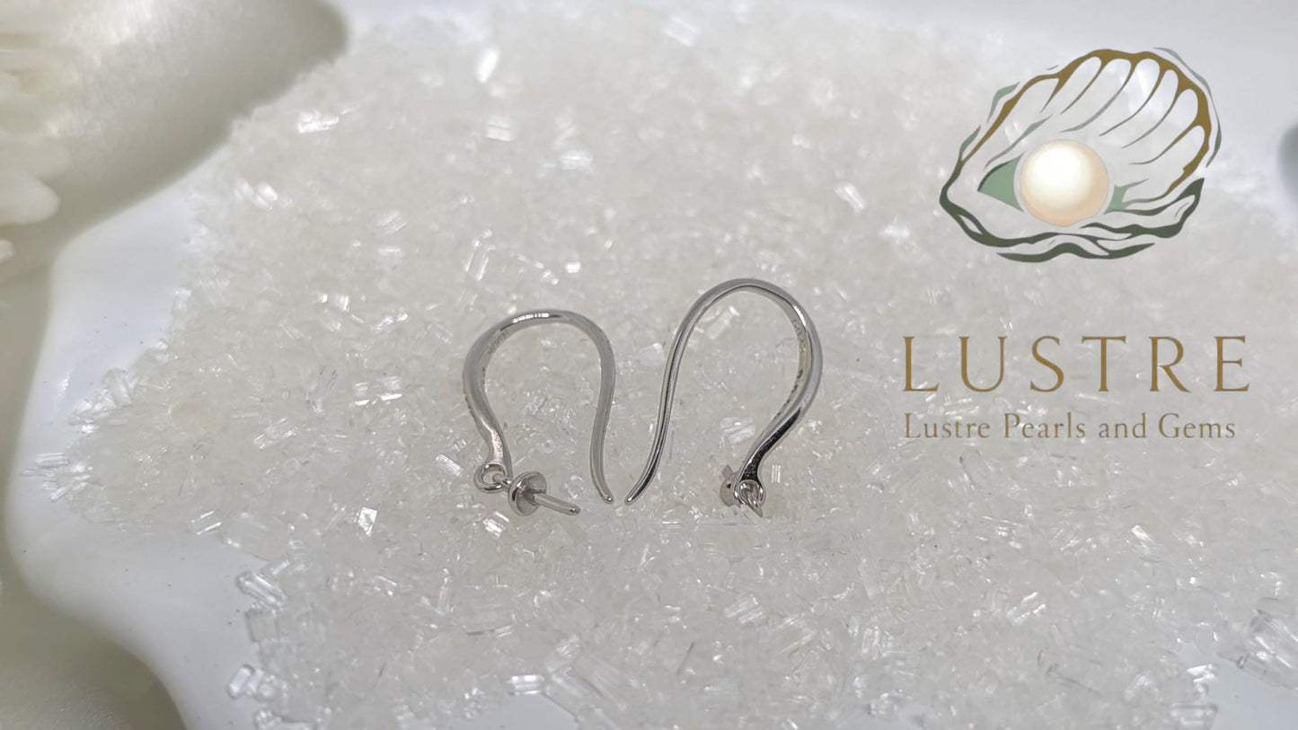 Detailed Hook earrings