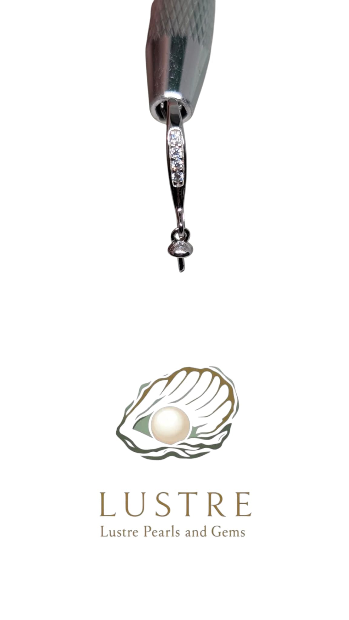 Detailed Hook earrings