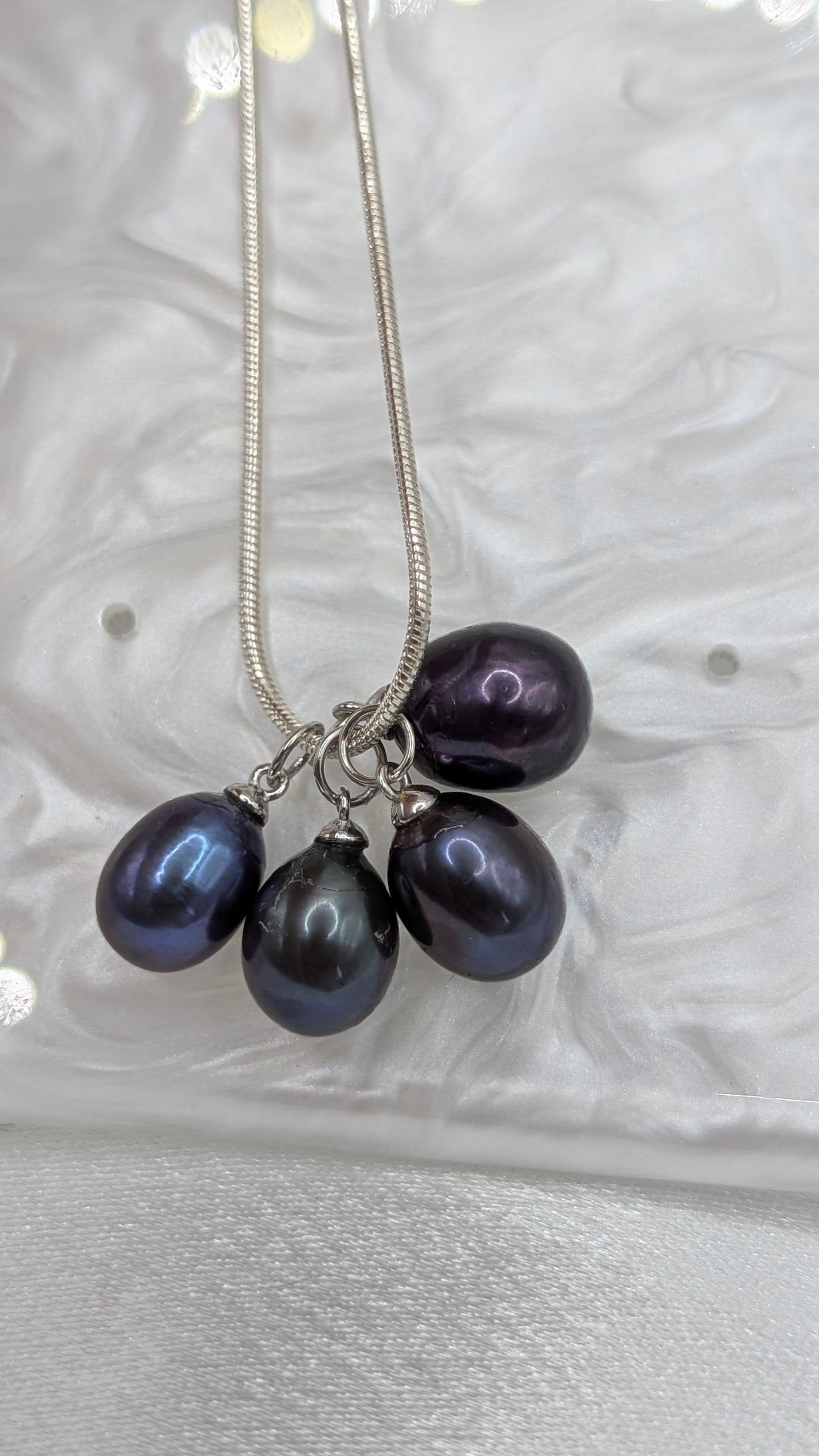 Peacock pearl simple dangle