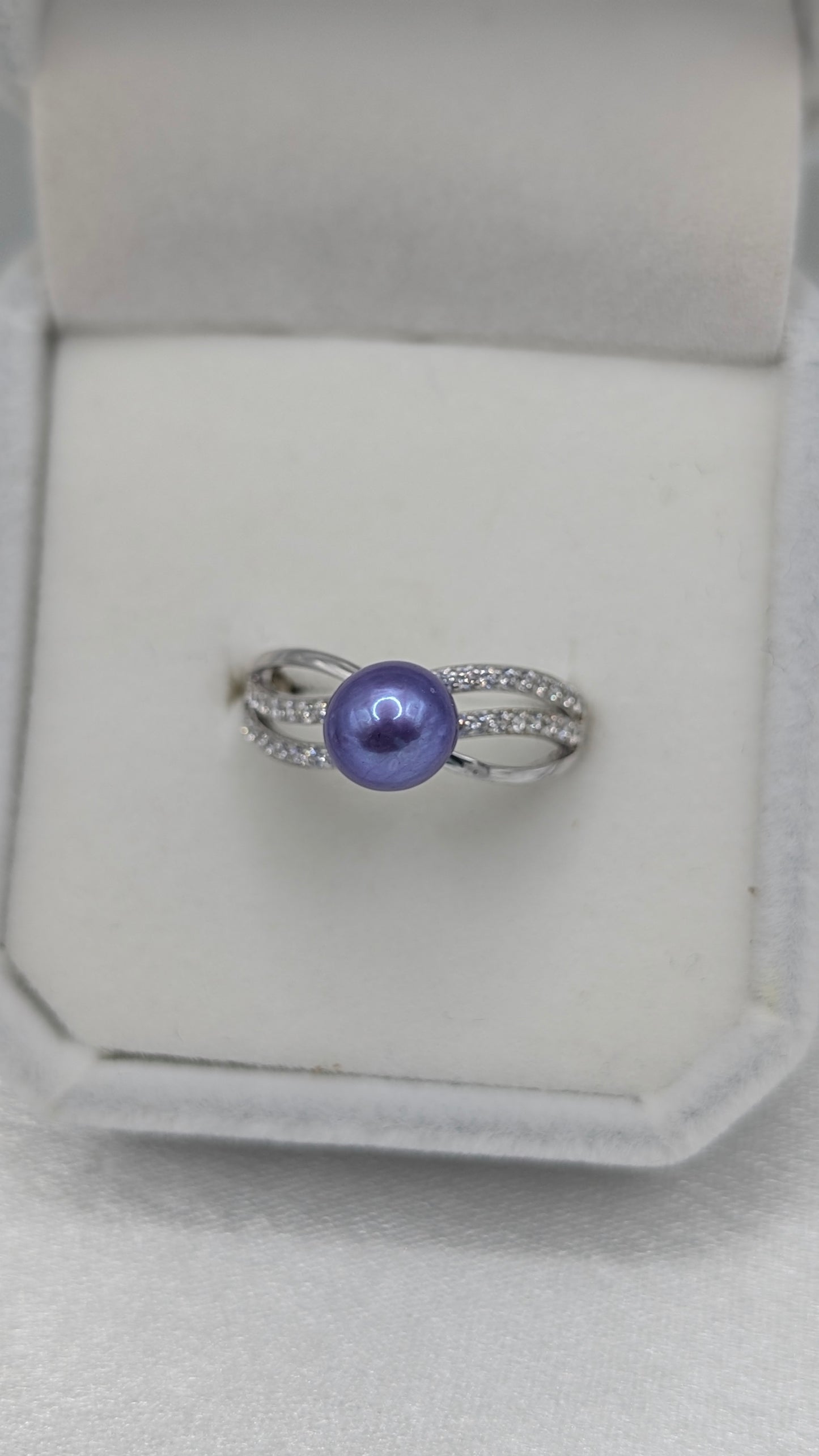 Cadbury purple pearl triple band ring