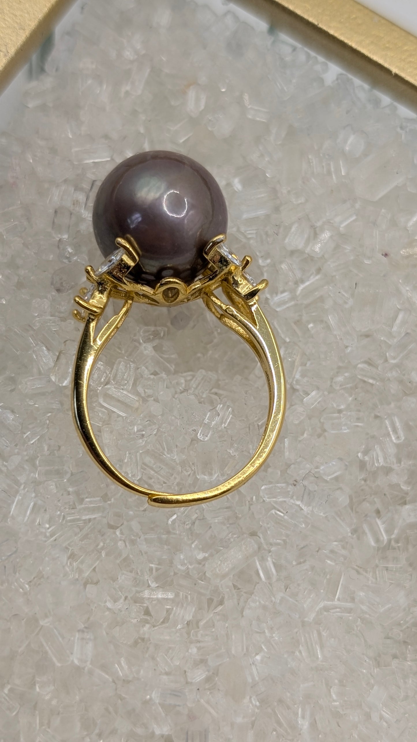 Gold ring with lavender edison