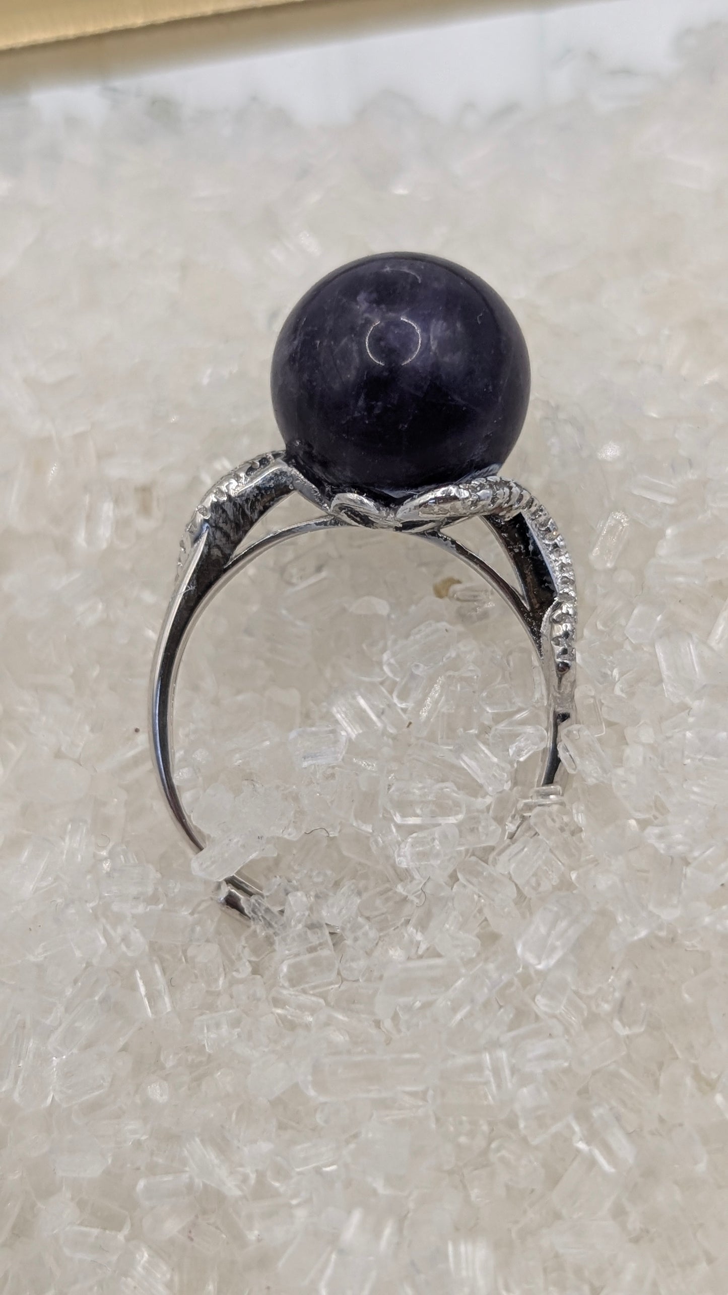 Genuine amethyst Edison ring