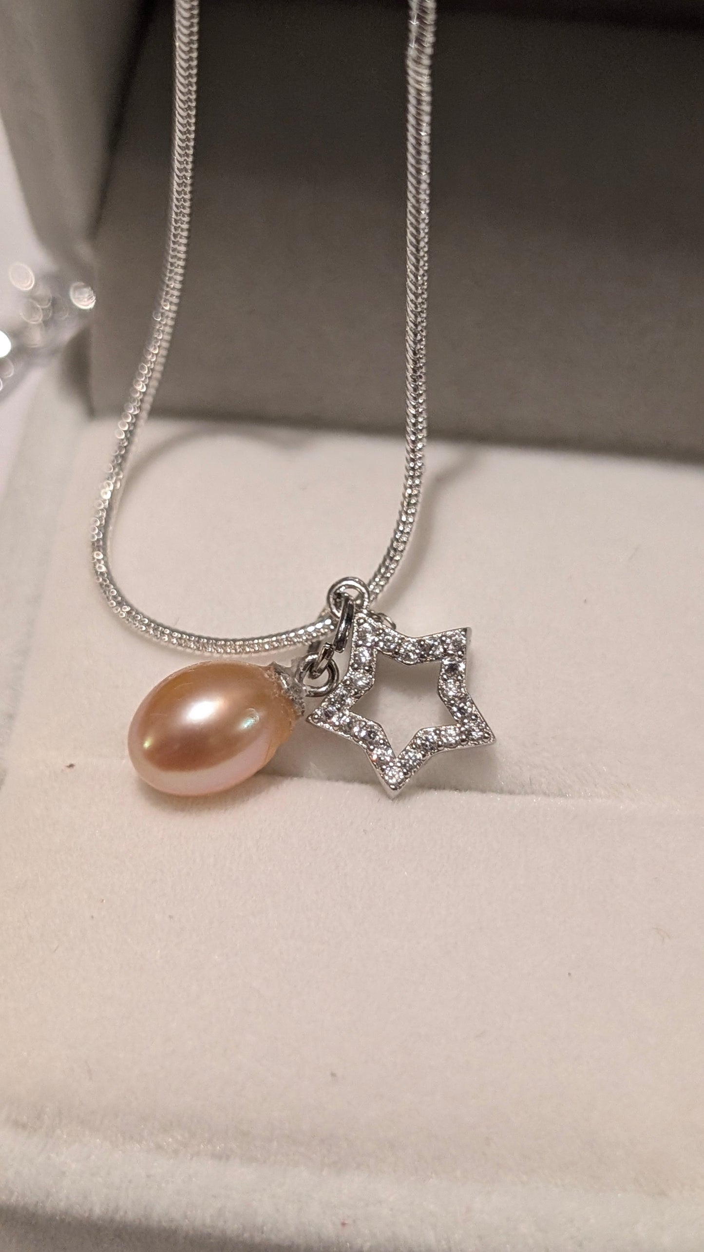 golden peach pearl fallen star necklace