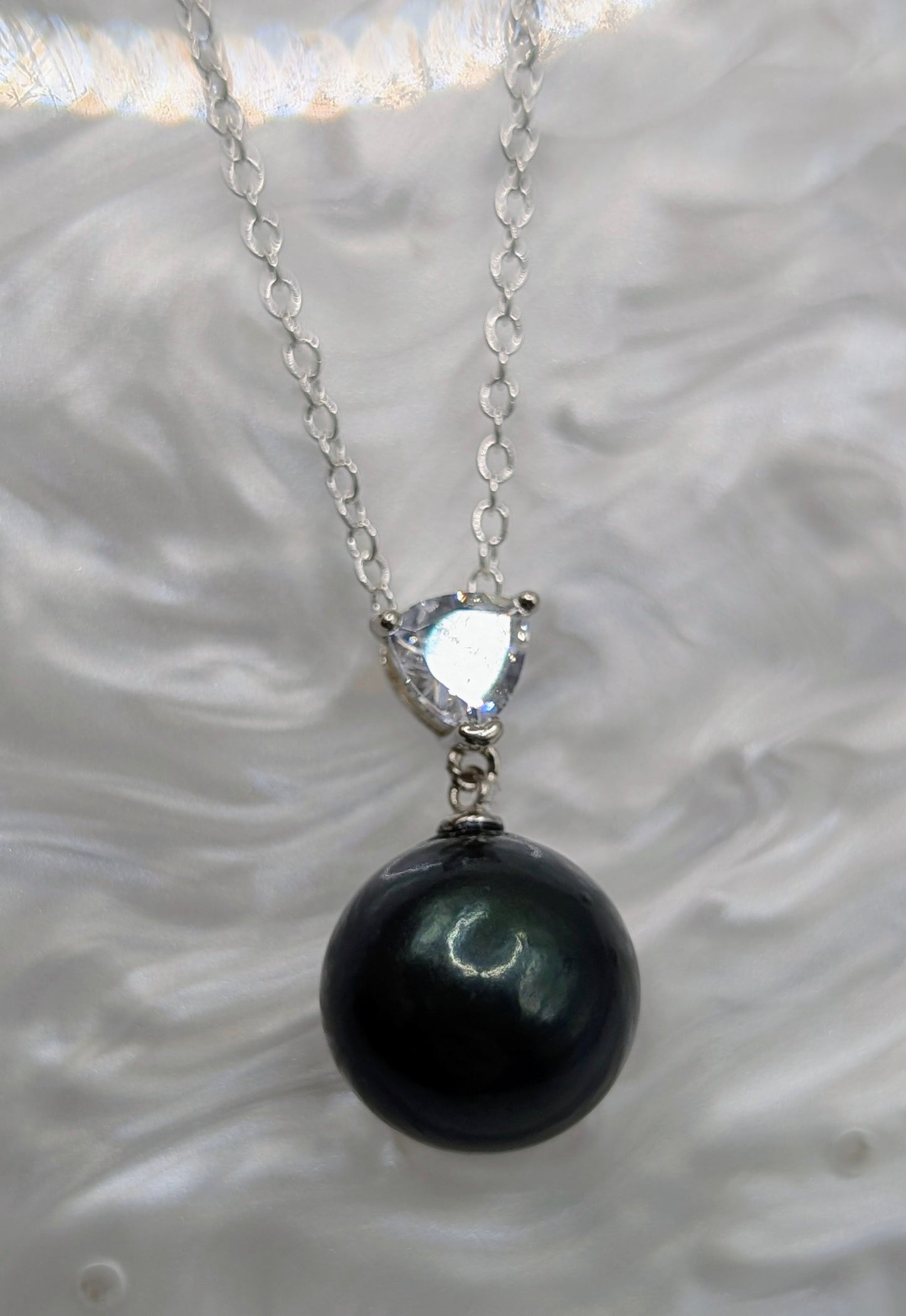 Large dark green Edison on Zirconia drop