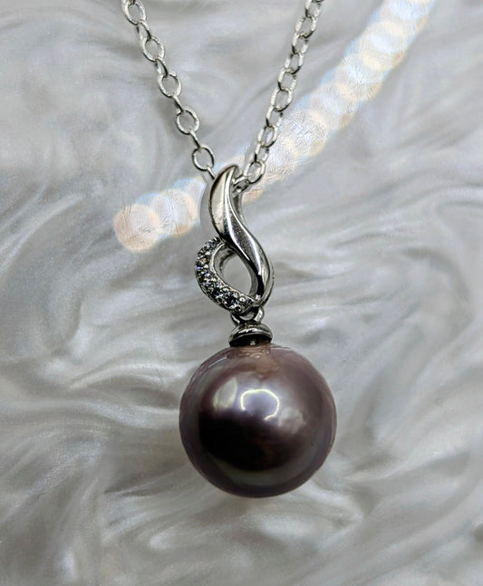 Dark classic lavender Edison on Anne pendant
