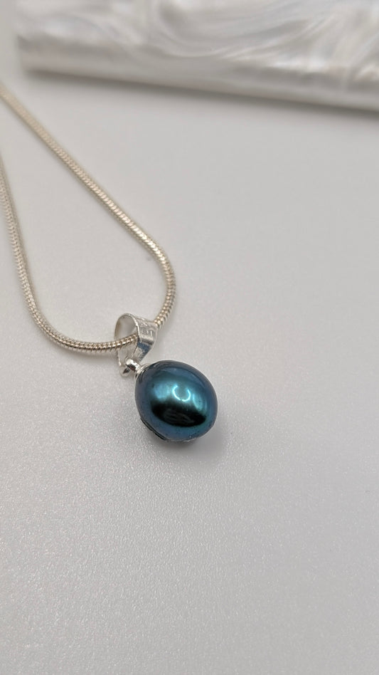 Teal Pearl simple drop necklace