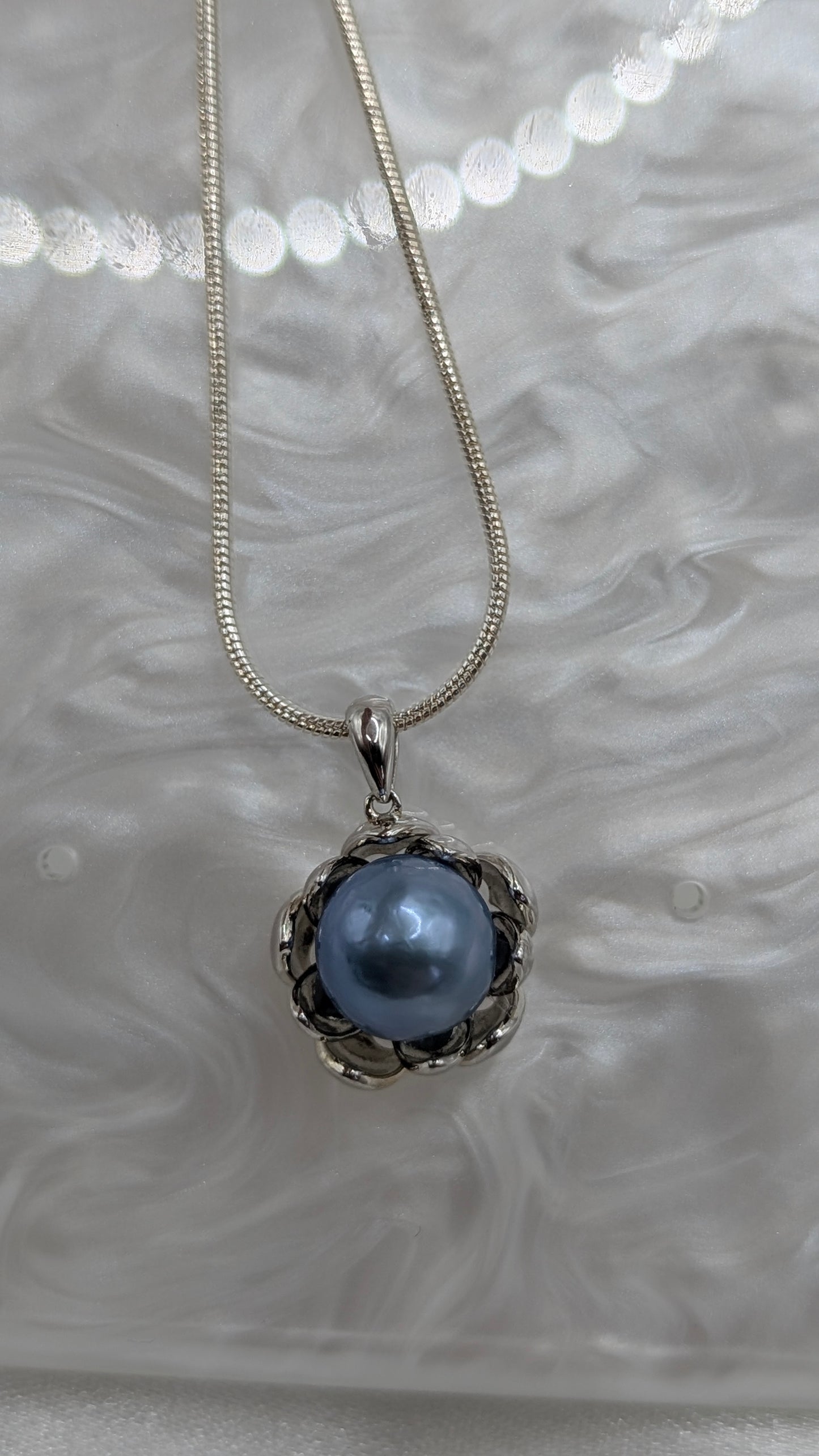 Light blue Edison Lotus necklace