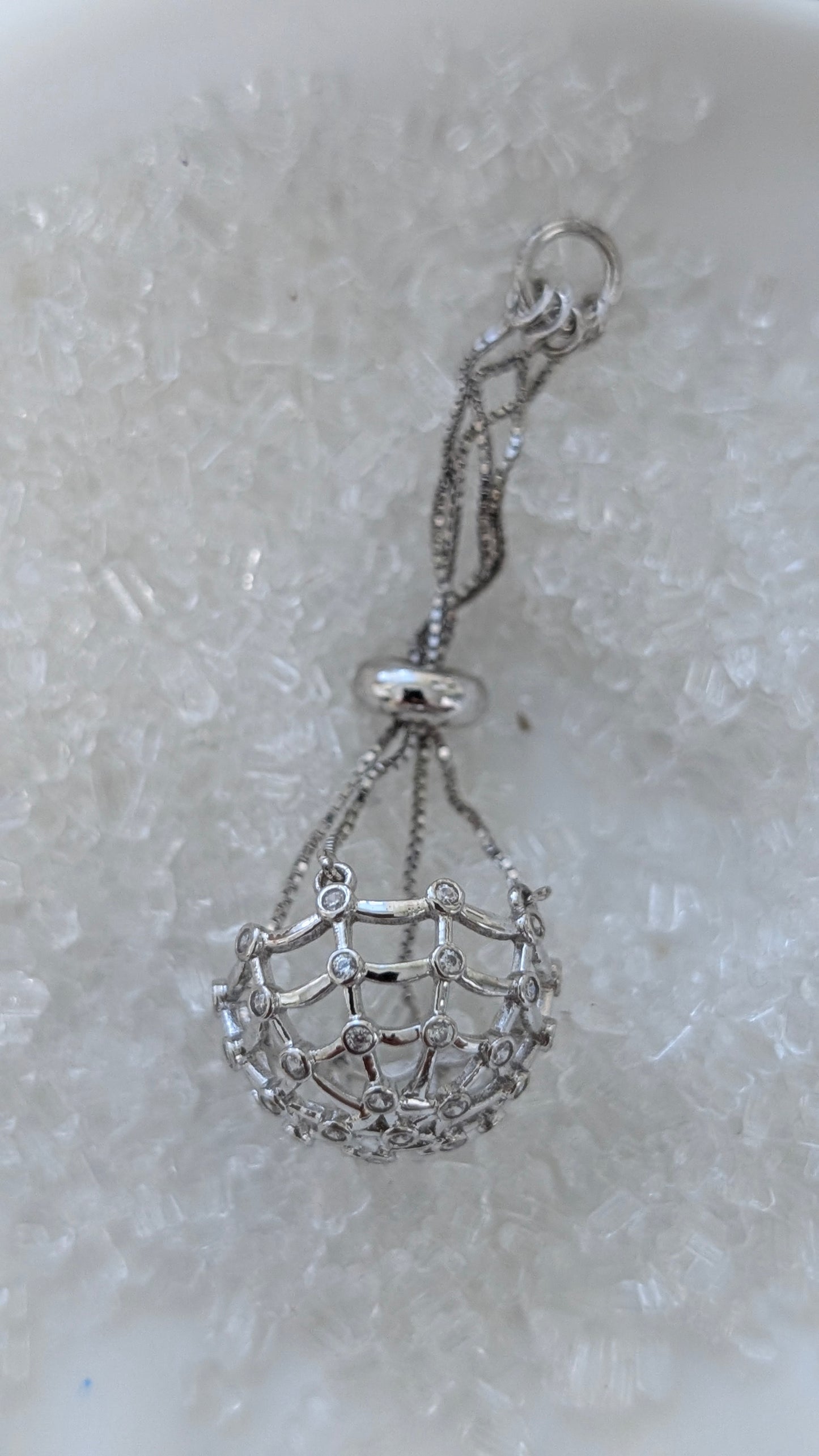 Web Edison basket cage