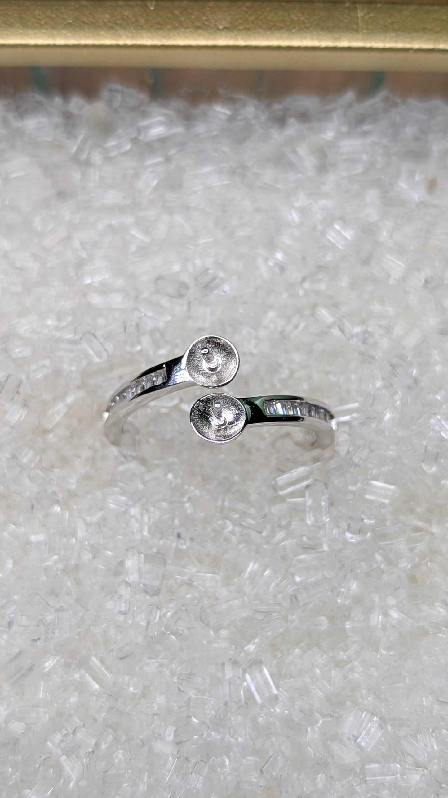 Double pearl band ring