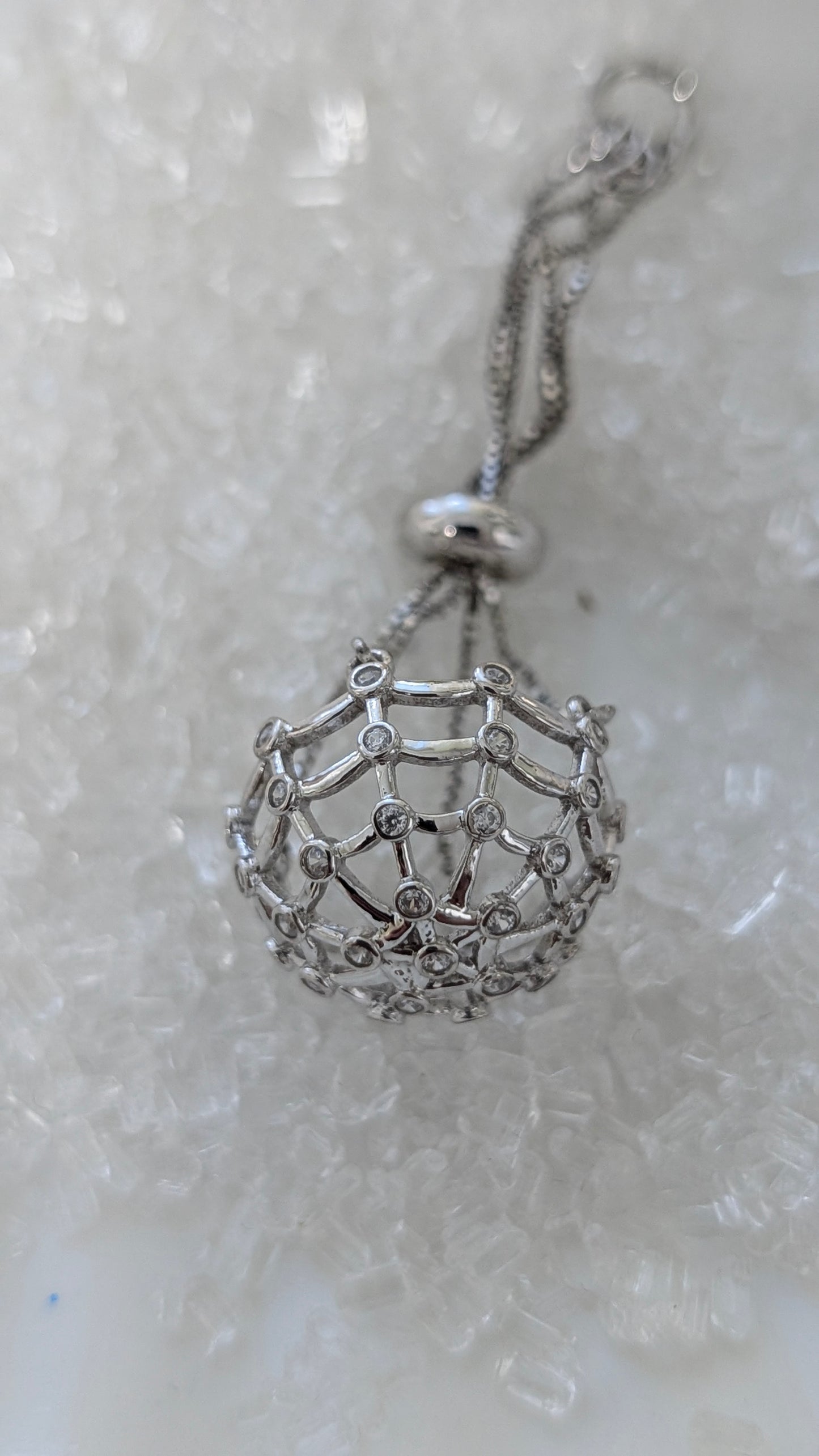 Web Edison basket cage