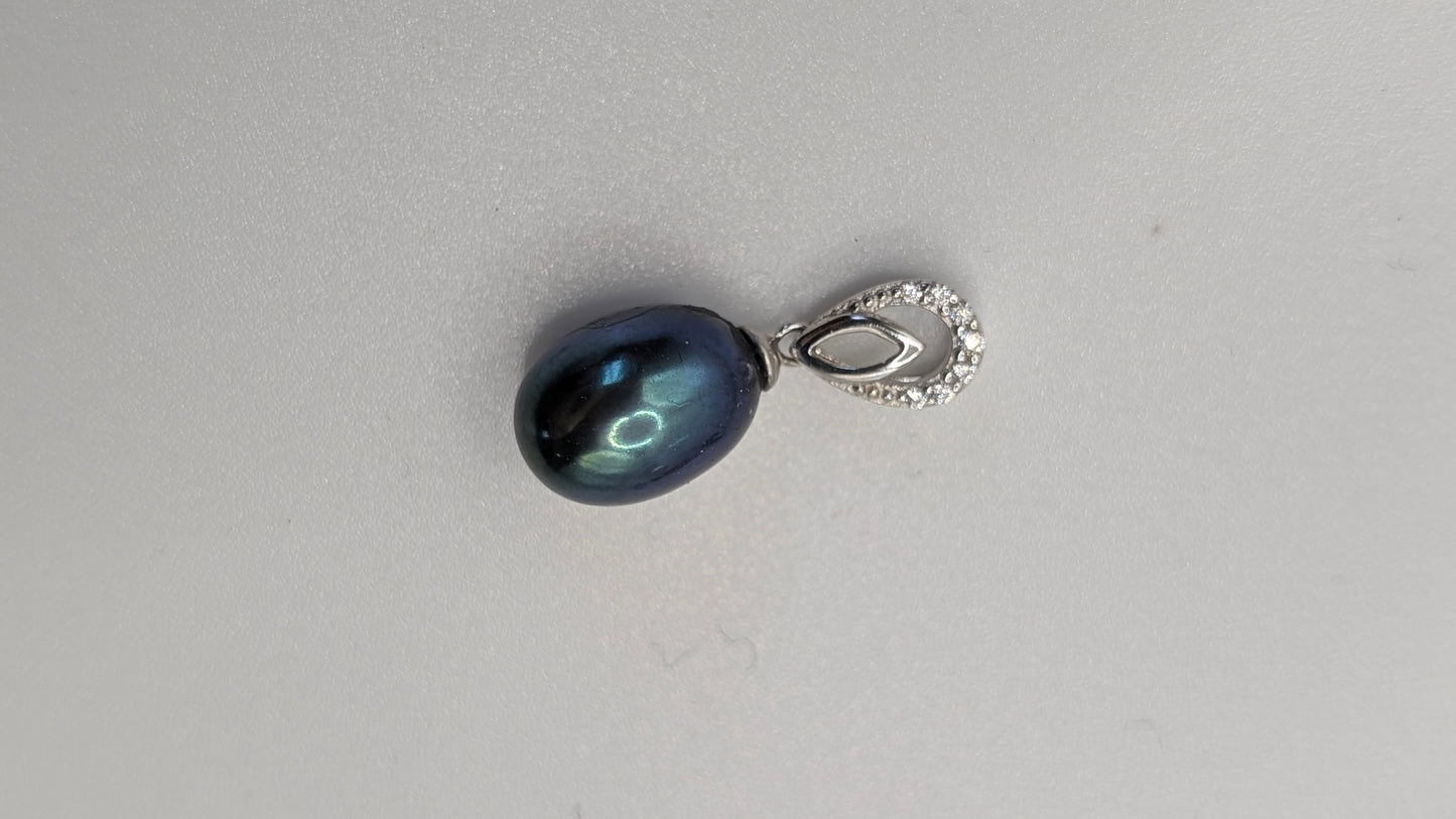 Oval rice drop black/peacock pearl