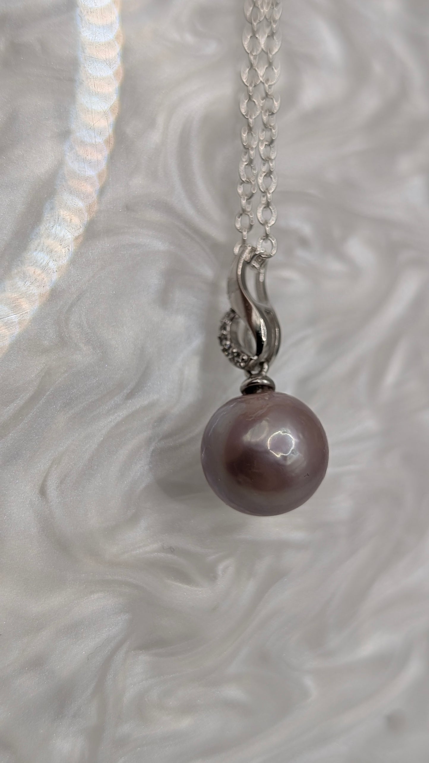 Dark classic lavender Edison on Anne pendant