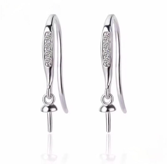 Detailed Hook earrings
