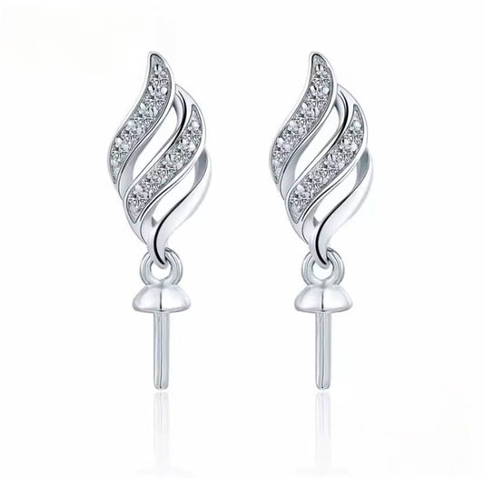 Triple curve earrings