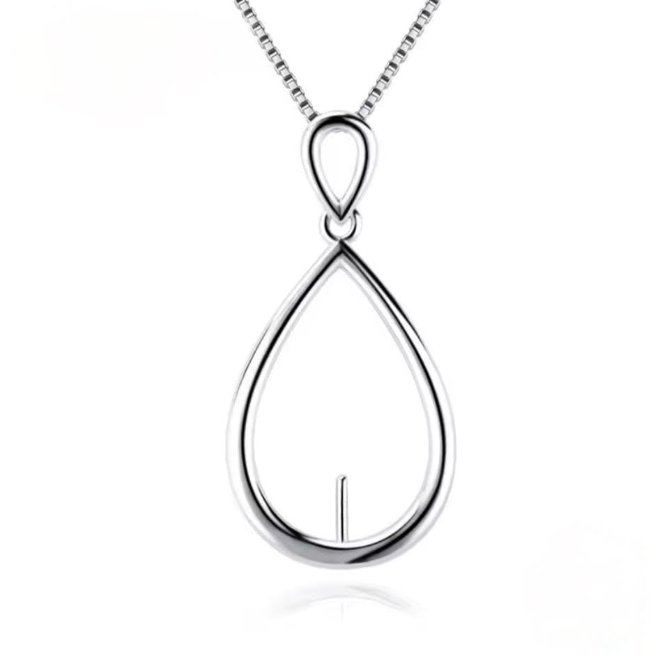 Kellie pendant