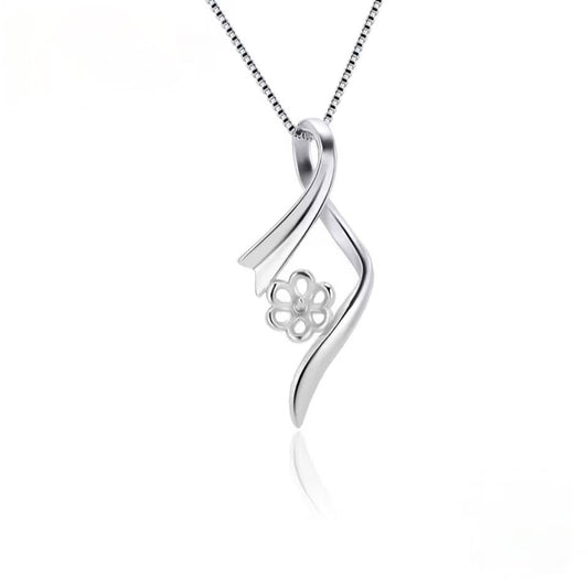 Elizabeth pendant