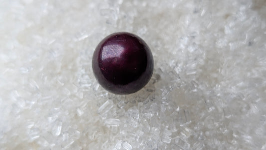 Giant Christmas red/black cherry Edison 15.5mm