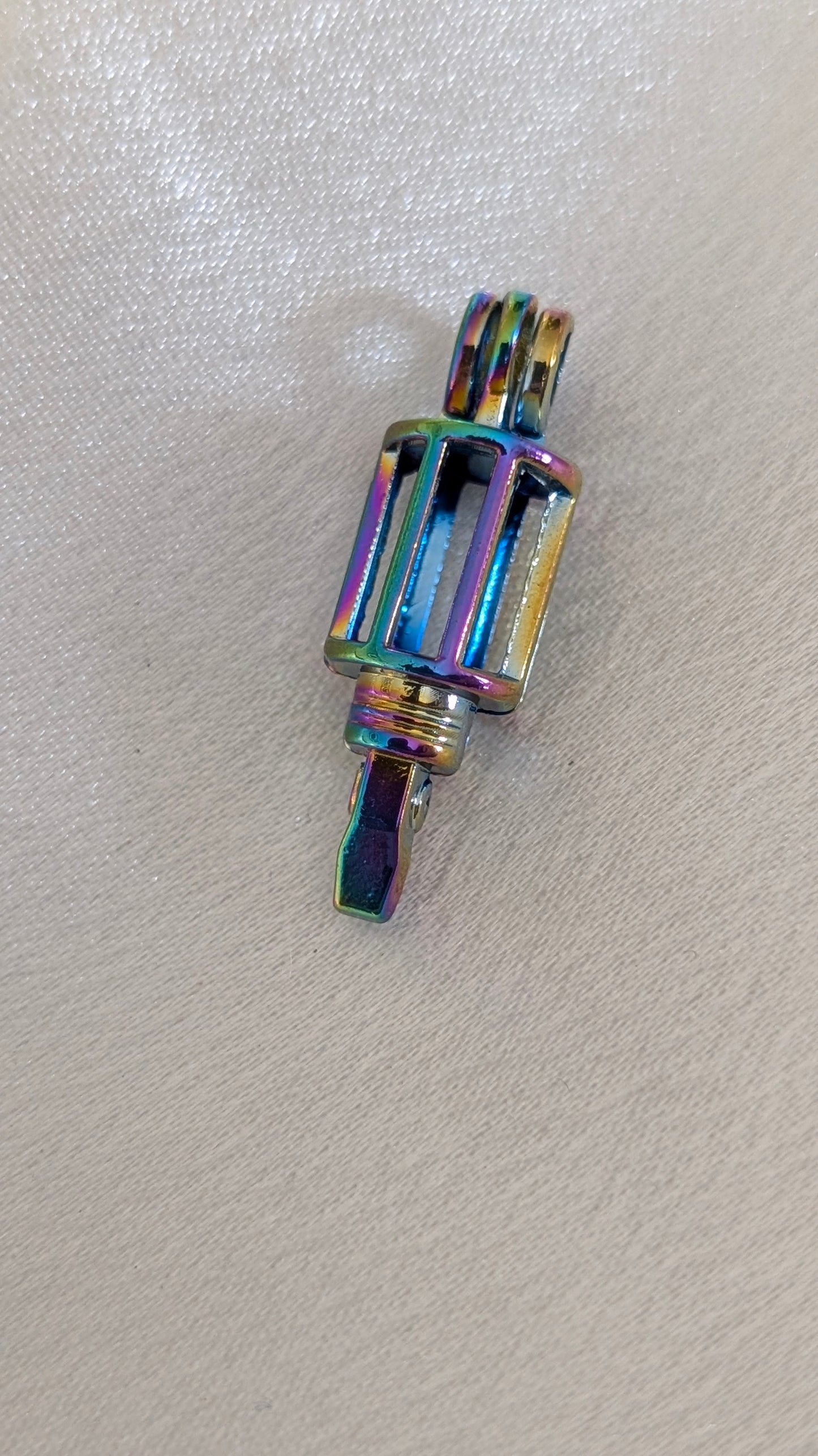 Rainbow iridescent plated cages