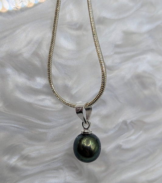 Olive green pearl simple drop