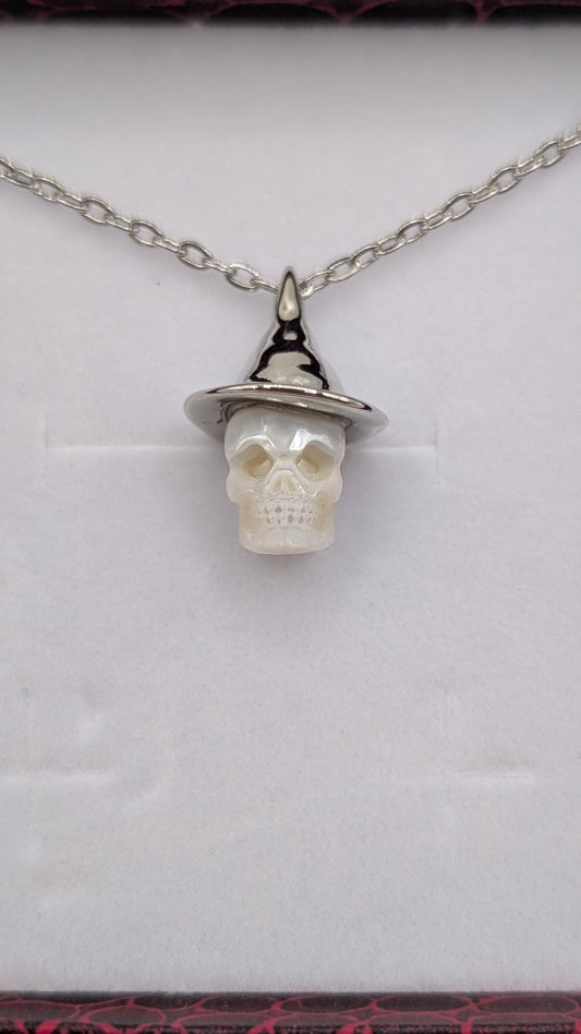 Pearl skull necklace