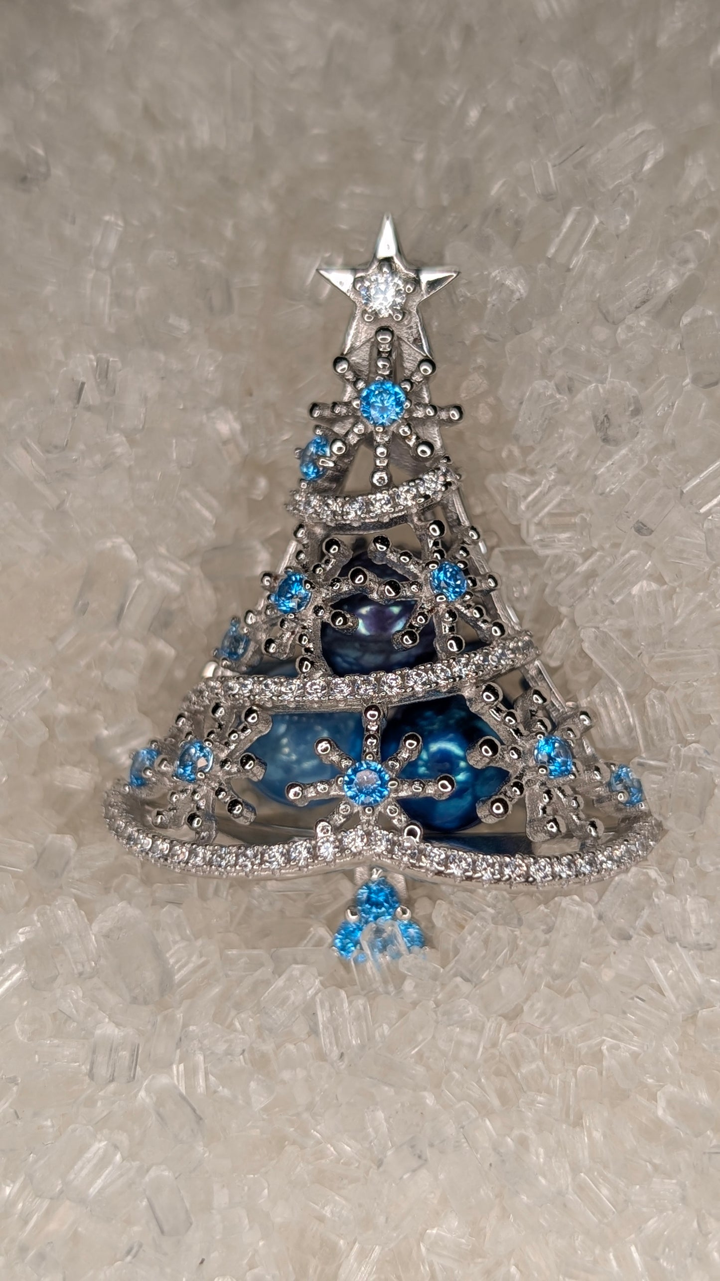 Premium Frosty Christmas tree cage