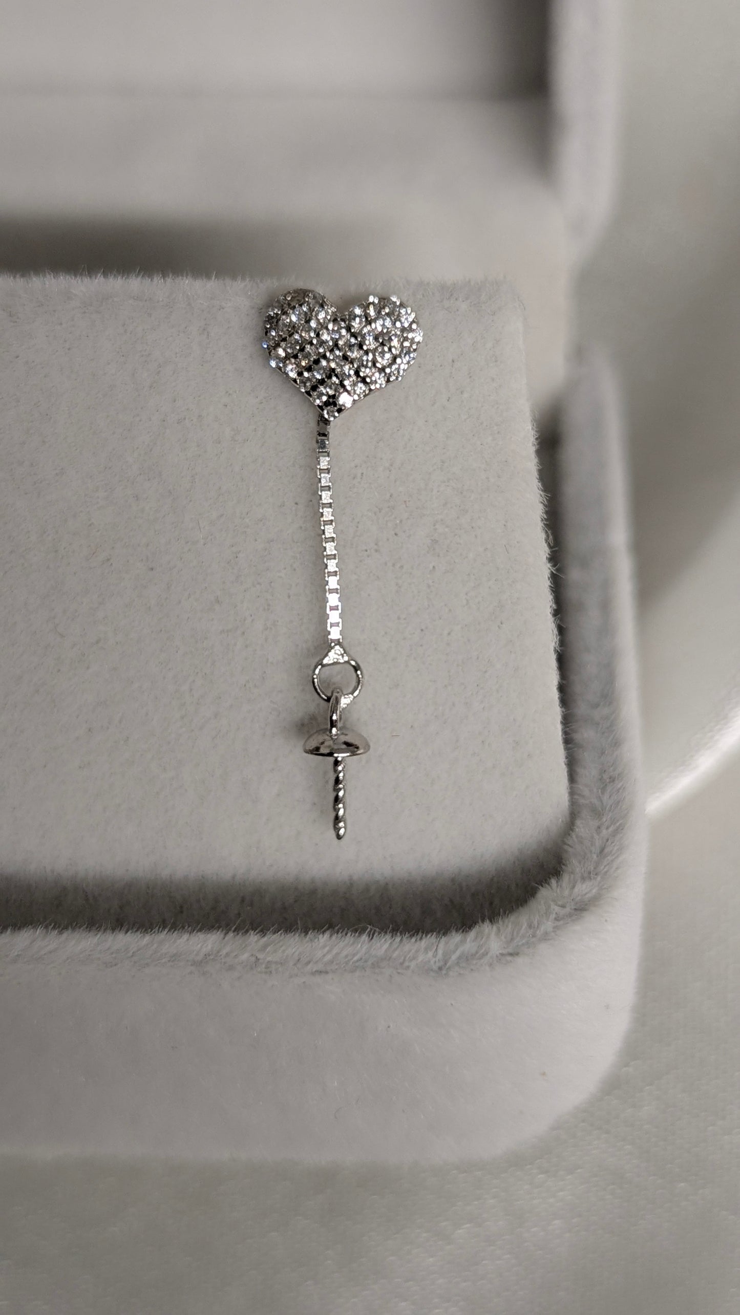 Heart earring with removable pearl dangle