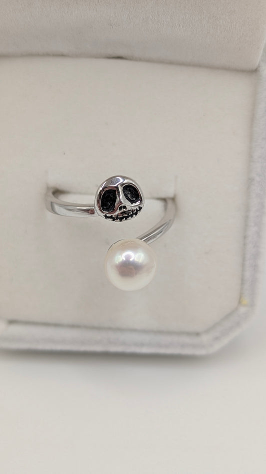Classic peach/white pearl jack skellington ring
