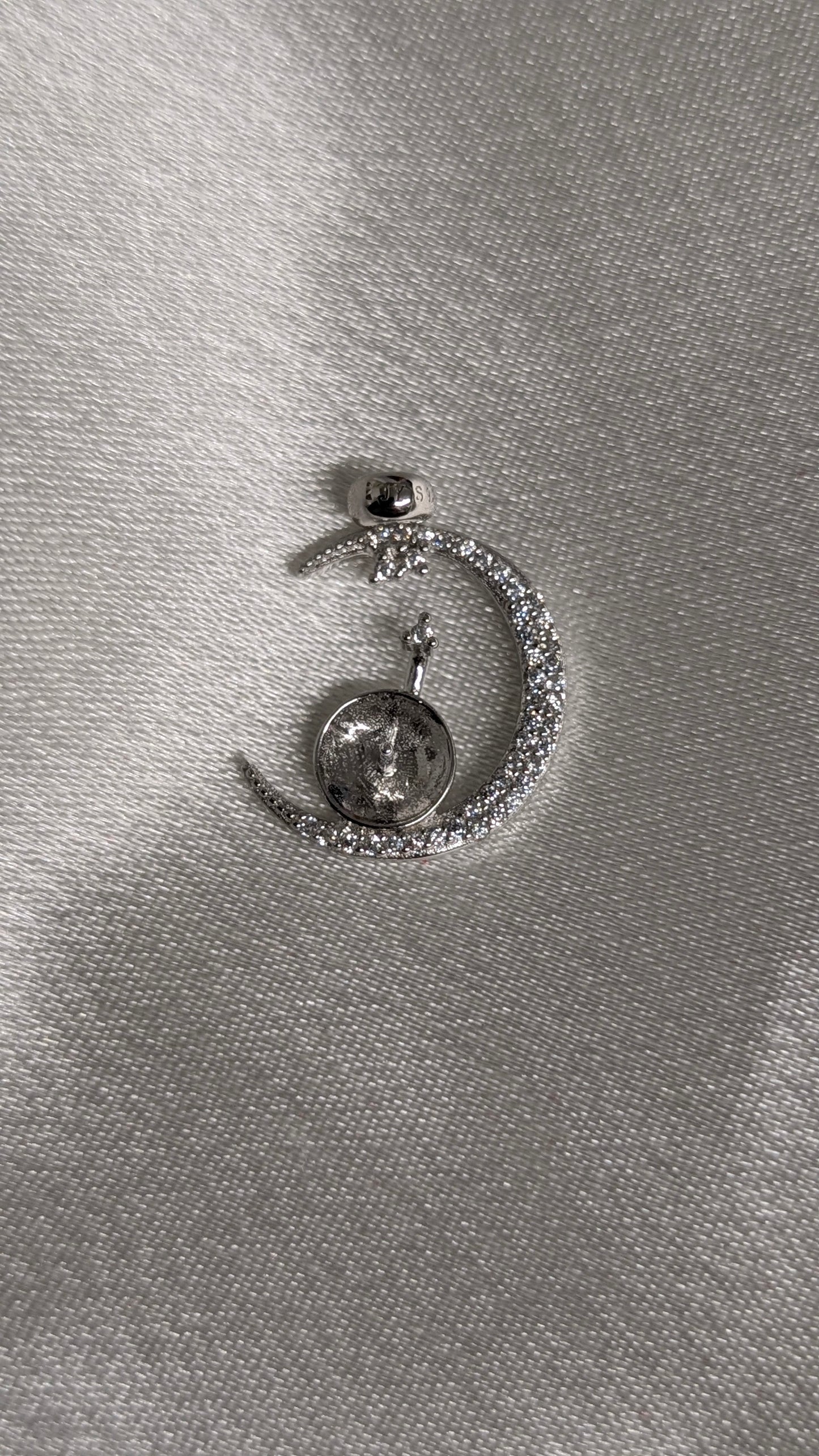 Moon and star pendant