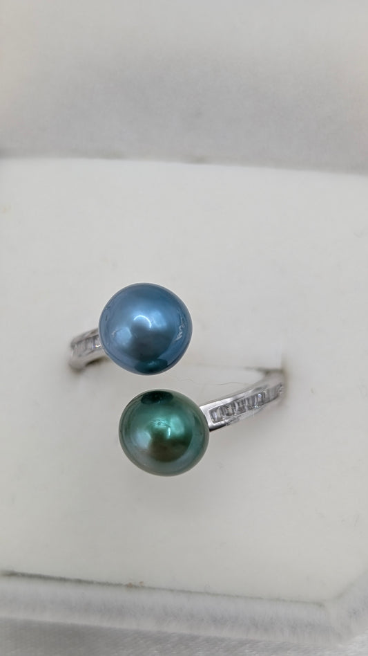 Green and blue double pearl ring