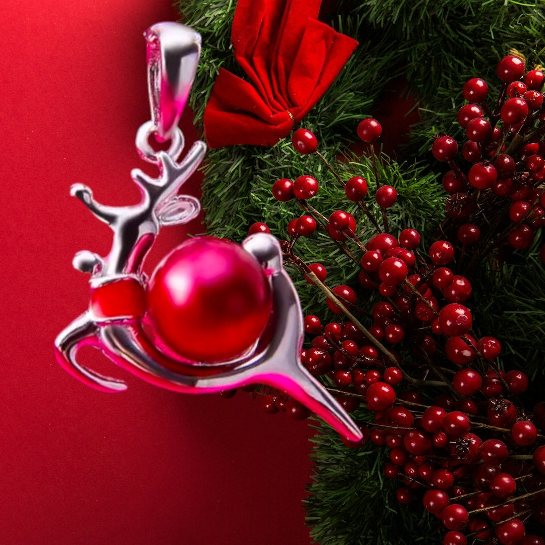 Dasher Pendant