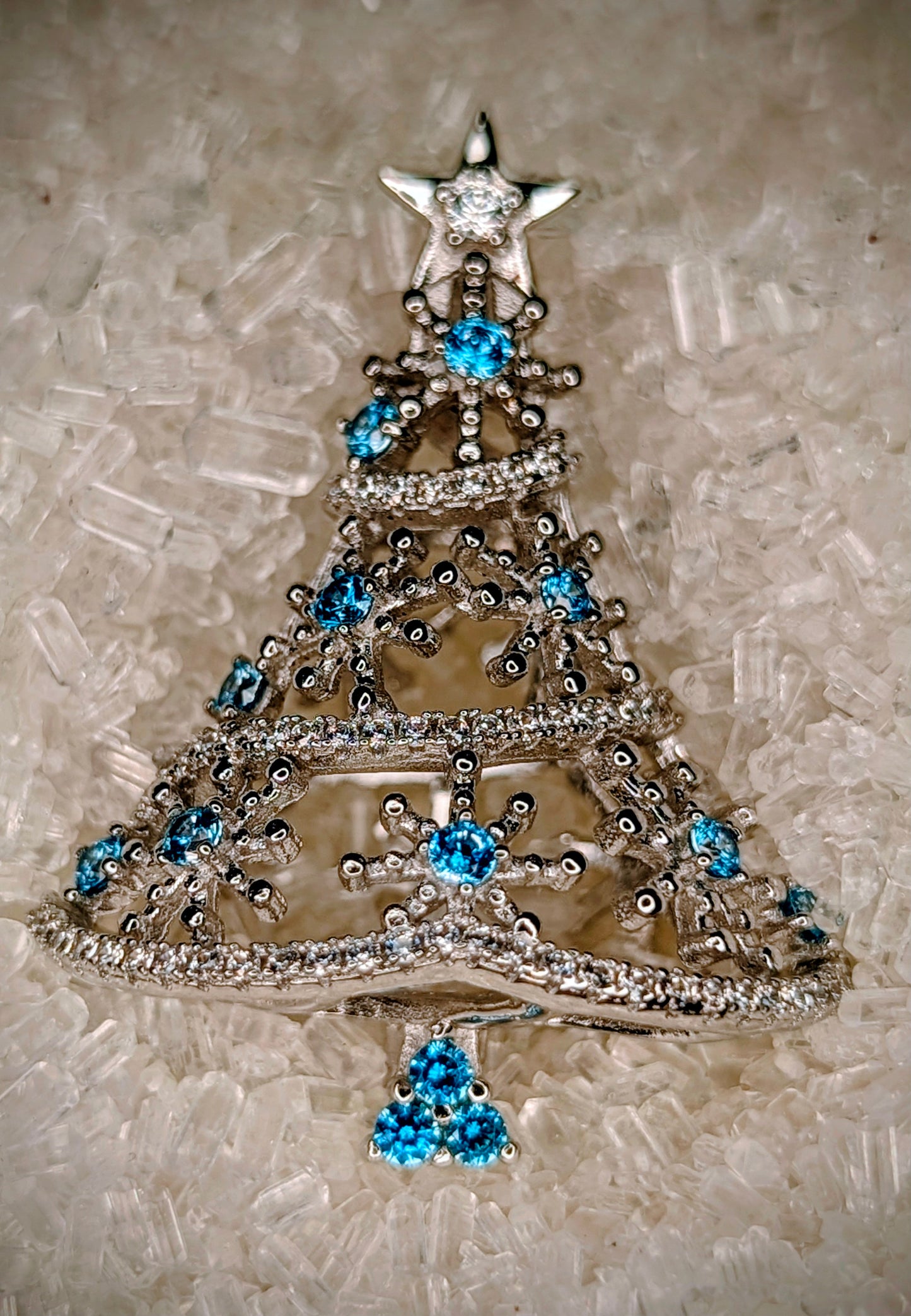 Premium Frosty Christmas tree cage