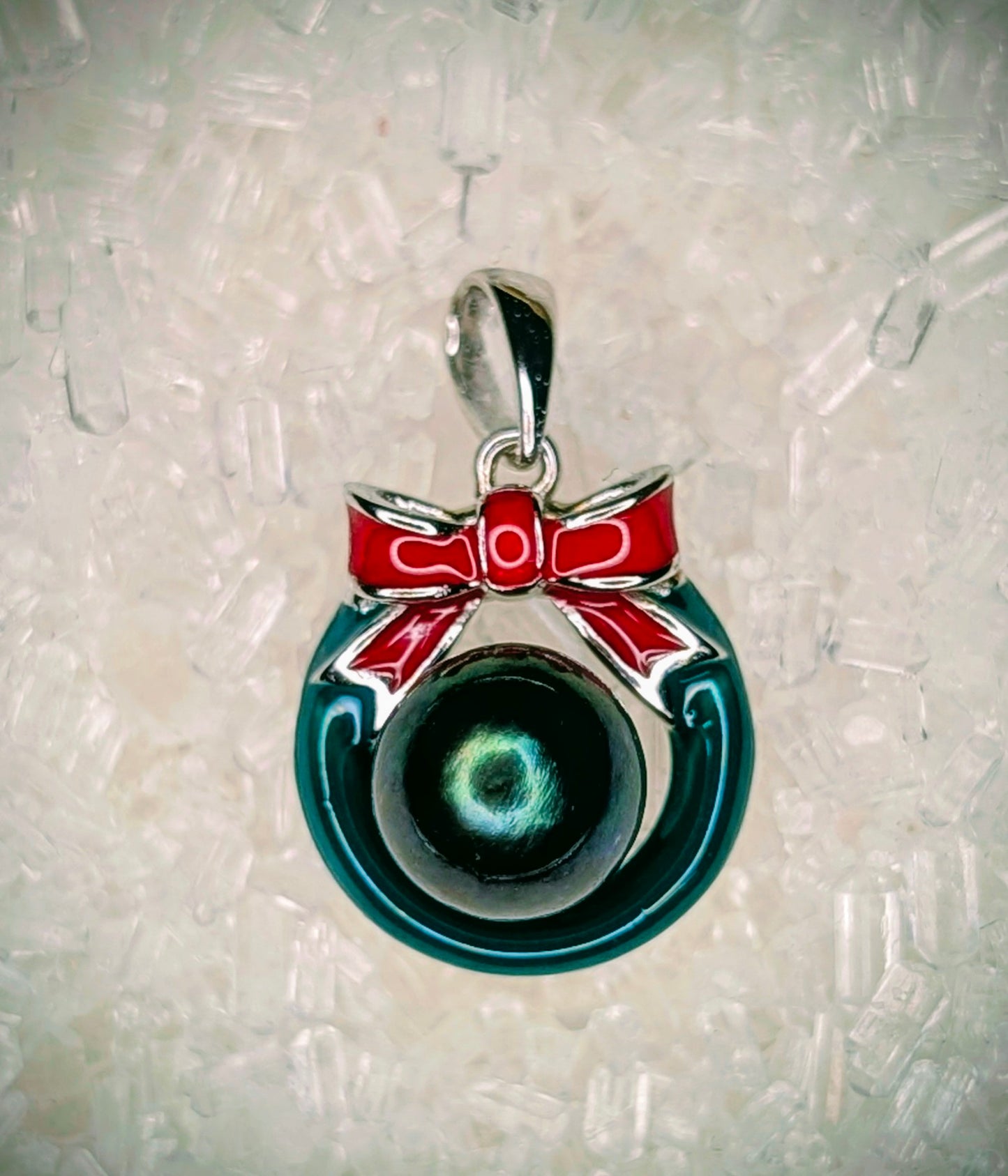 Green Wreath pendant