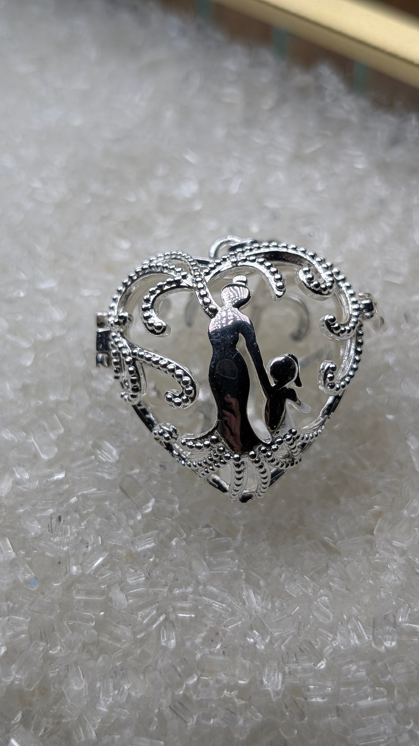 Mother and child edison Cage