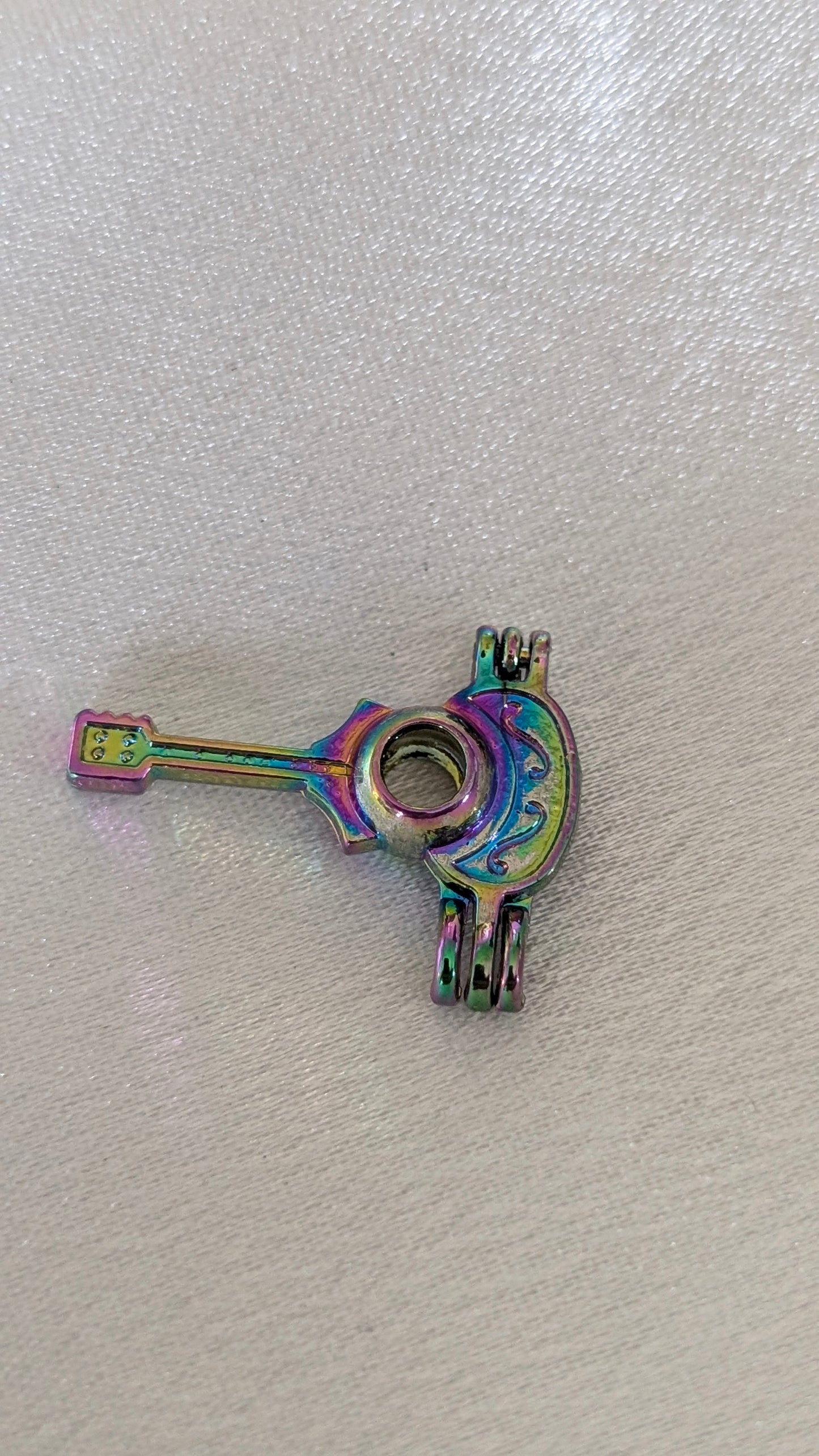 Rainbow iridescent plated cages