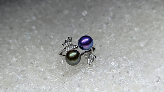 Double Pearl butterfly ring