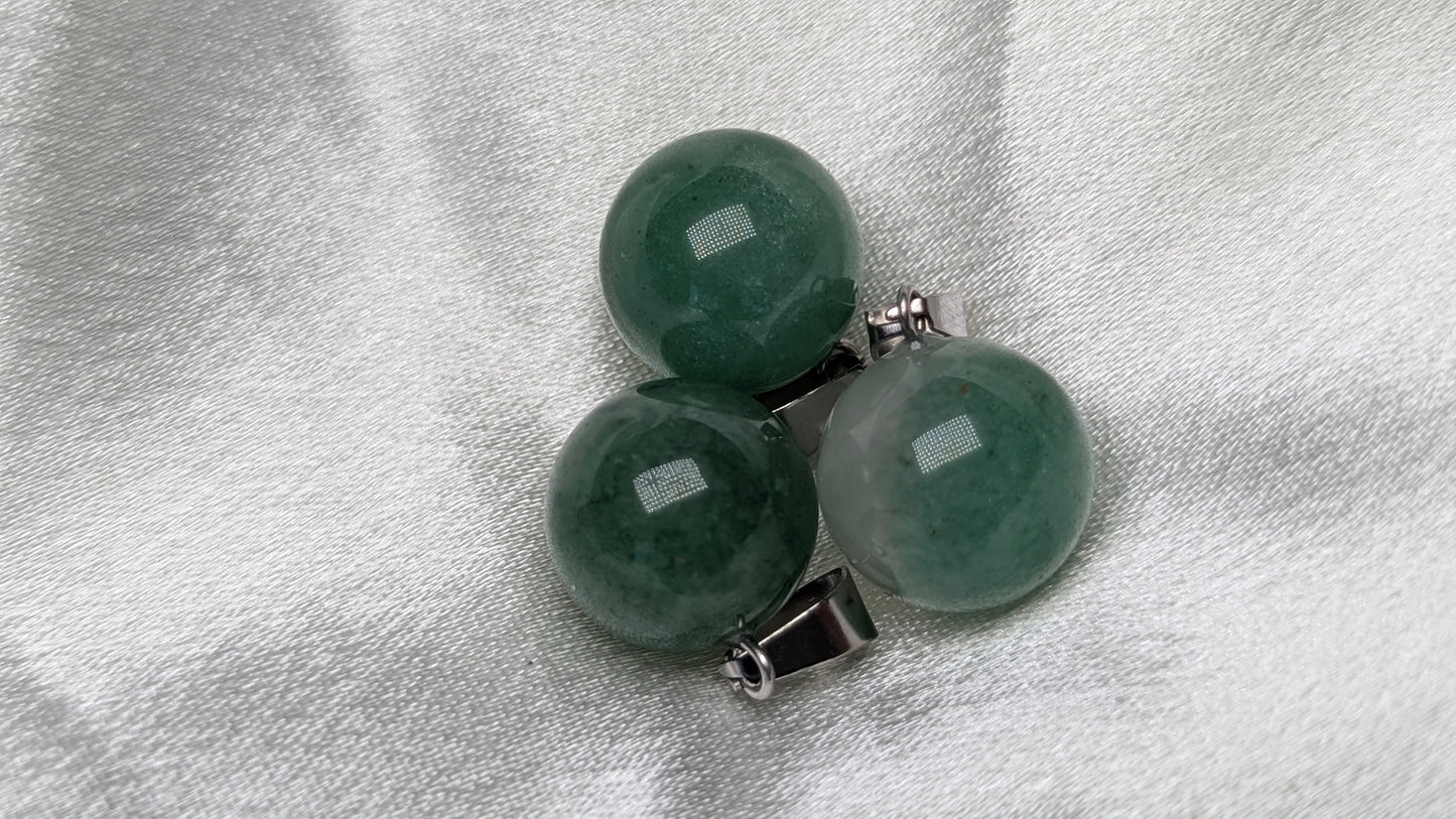 Green aventurine Ball necklace