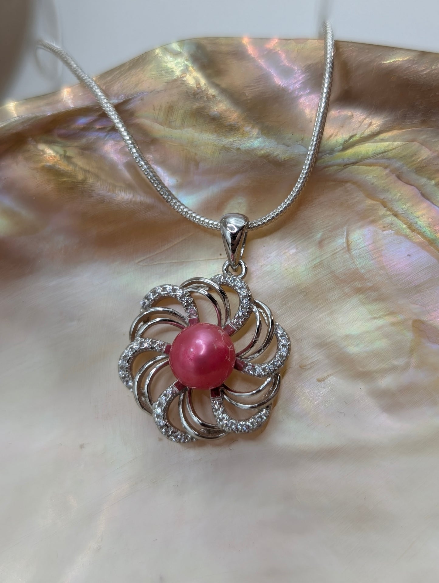 Pink/coral pearl flower pendant