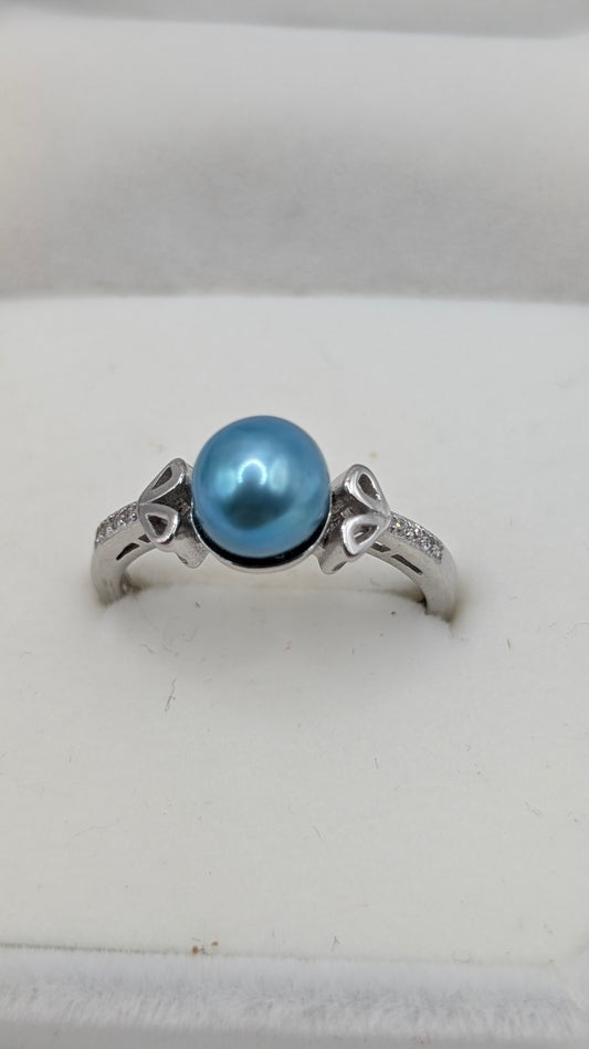 Light Blue pearl ring