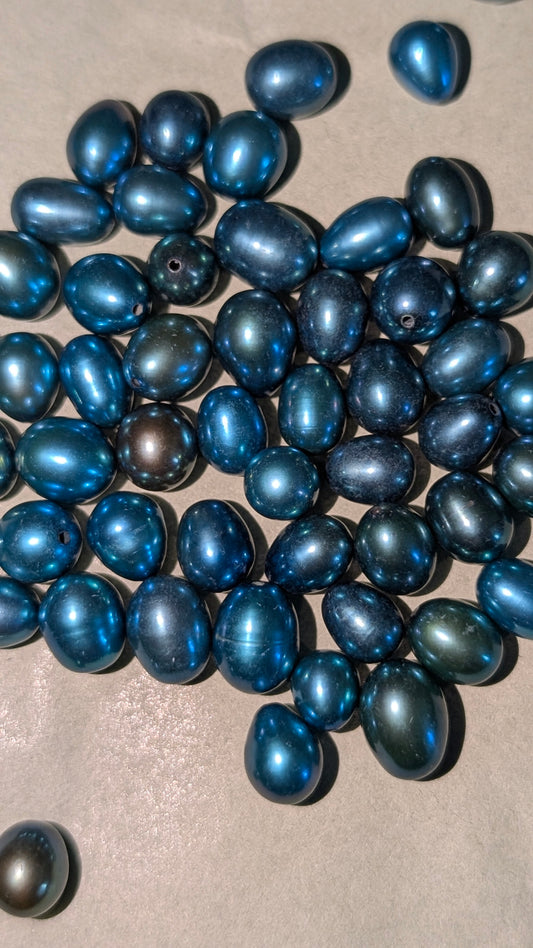 Blue tone Peacock simple drop necklace
