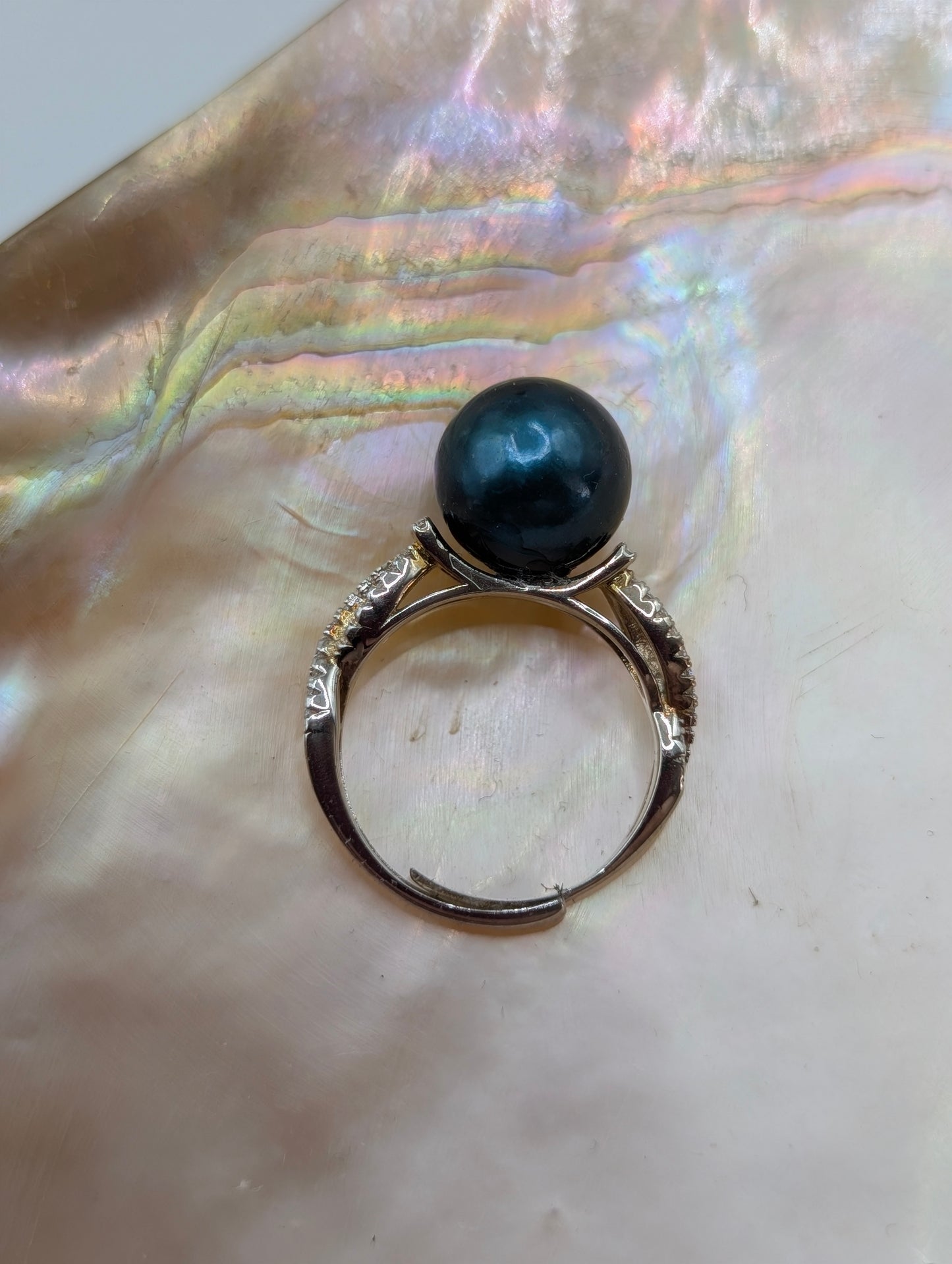 Very dark teal Edison pearl ring