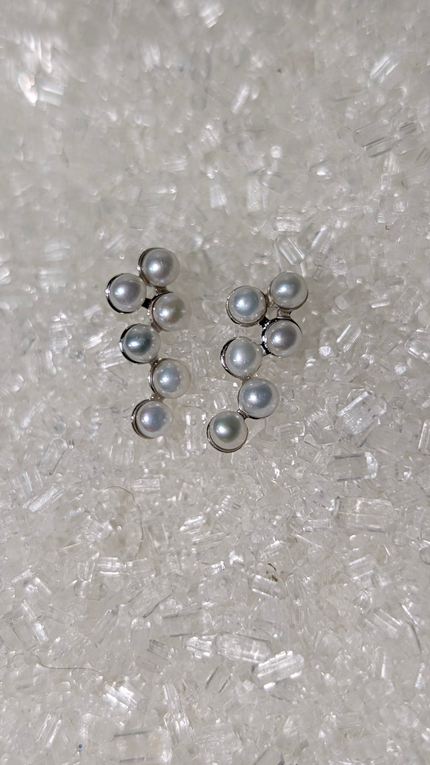 White baby pearl earrings