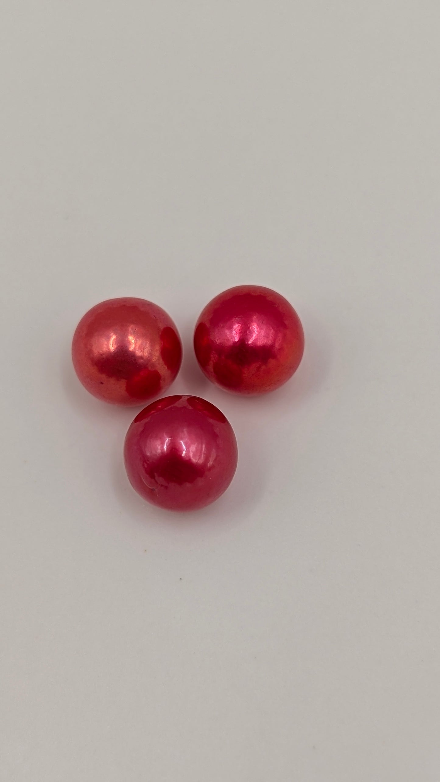 Deep coral/light red Edison pearl