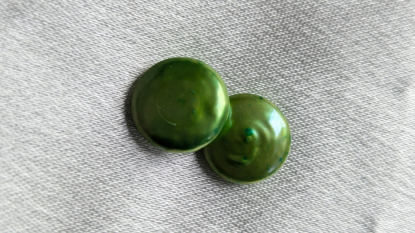 Mystery shaped pearl pick