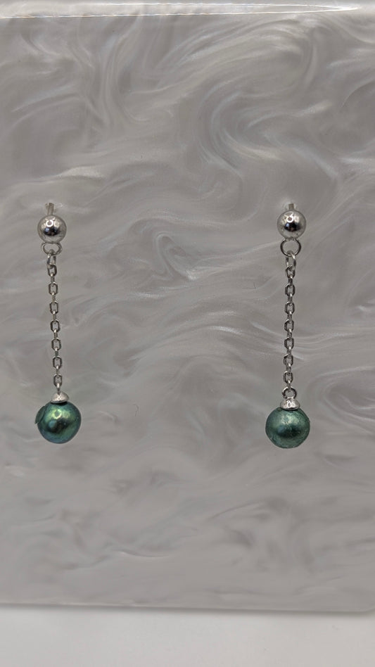 Green chain dangle earrings