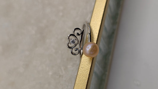 Pearl princess ring